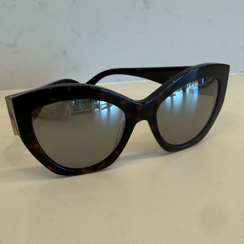 Balenciaga BA 103 Polarized Tortoiseshell Cat-Eye Sunglasses Lightweight